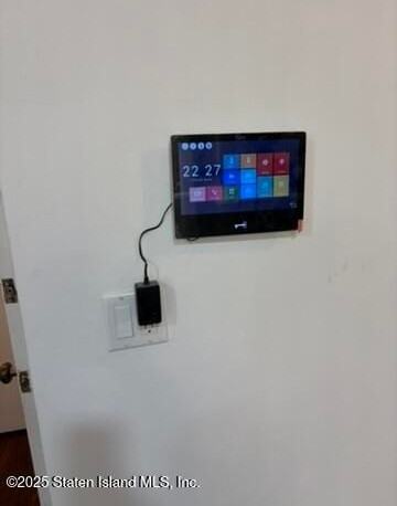 56 Whitaker Pl - Photo 7 of 16