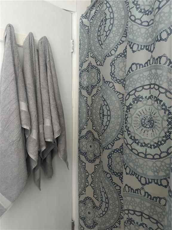 481 Pine St - Photo 7 of 18