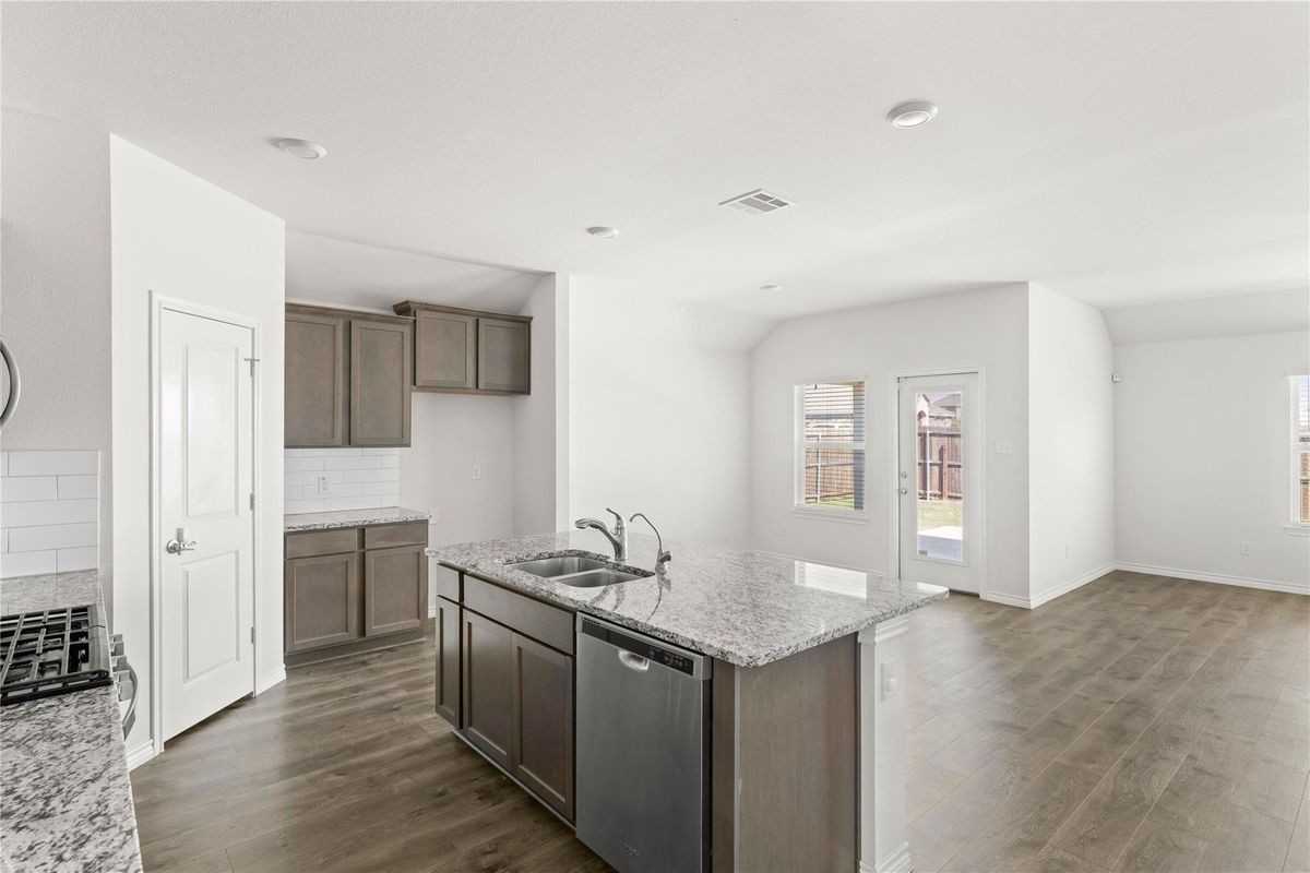 716 Rawhide Way - Photo 3 of 4
