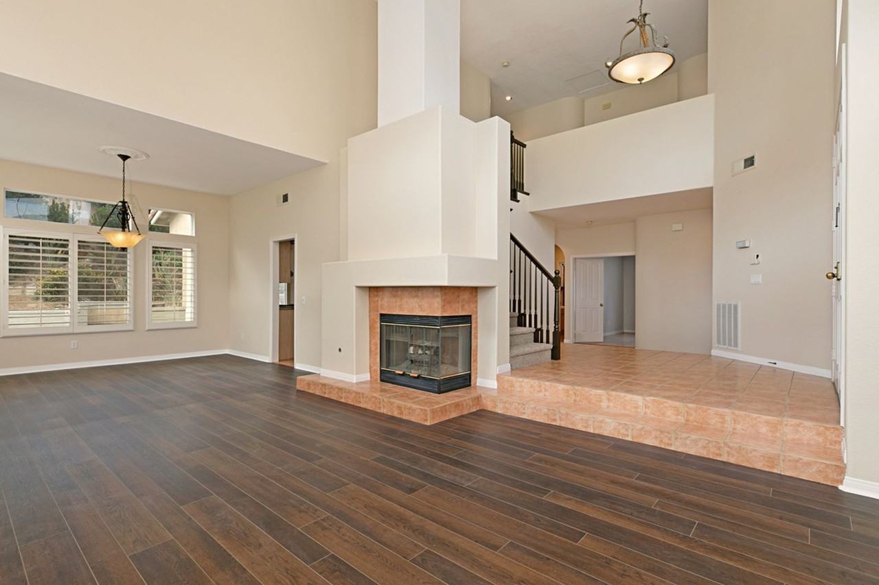 466 Benevente Dr - Photo 4 of 31