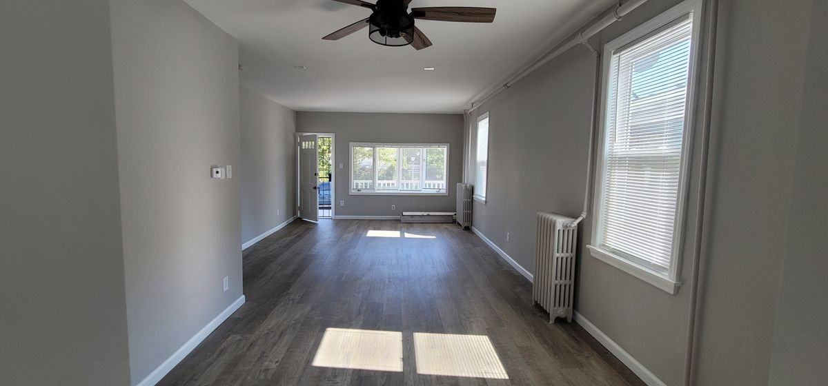 2011 Caspian Ave - Photo 3 of 7