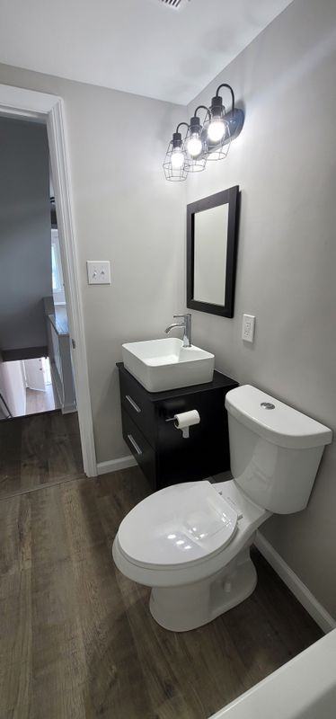 2011 Caspian Ave - Photo 6 of 7
