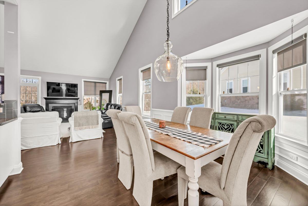 8 Highridge Rd - Photo 3 of 20
