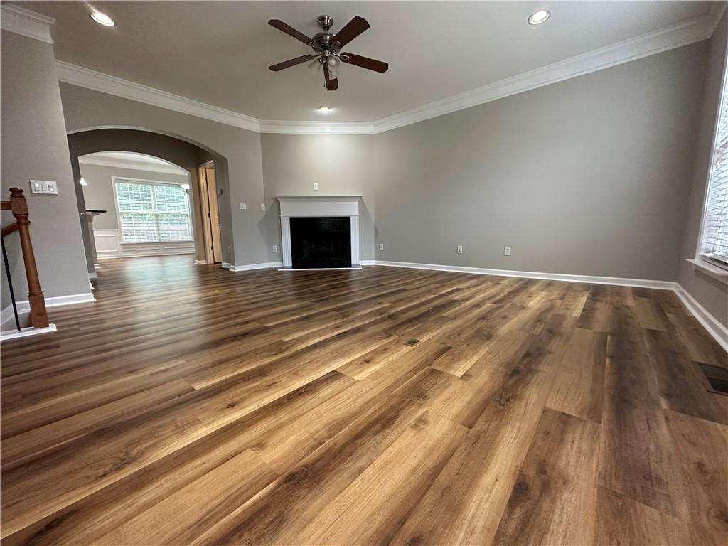 10827 Yorkwood St - Photo 2 of 38