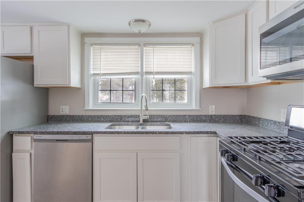 31 Kirby St ##1 - Photo 3 of 14