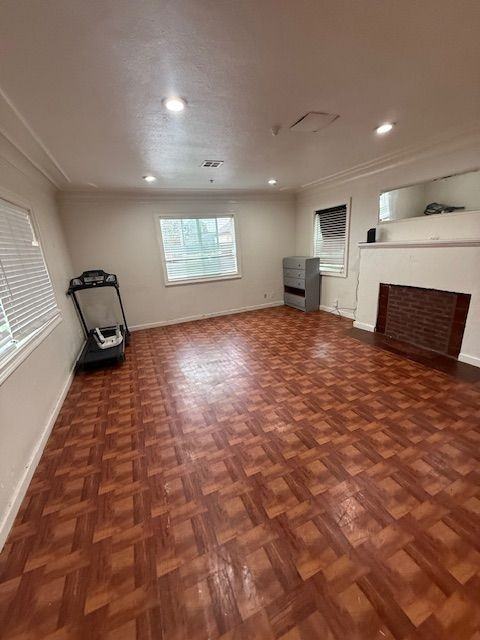 257 Clay St - Photo 4 of 7