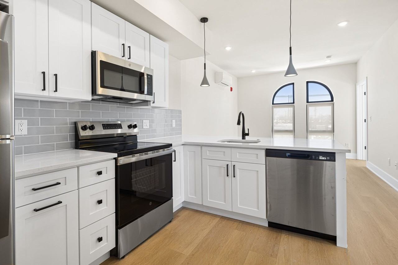 Welcome to Residence at North Park One - Photo 3 of 16