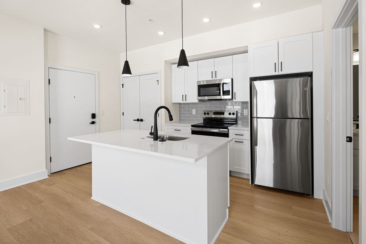 Welcome to Residence at North Park One - Photo 5 of 16