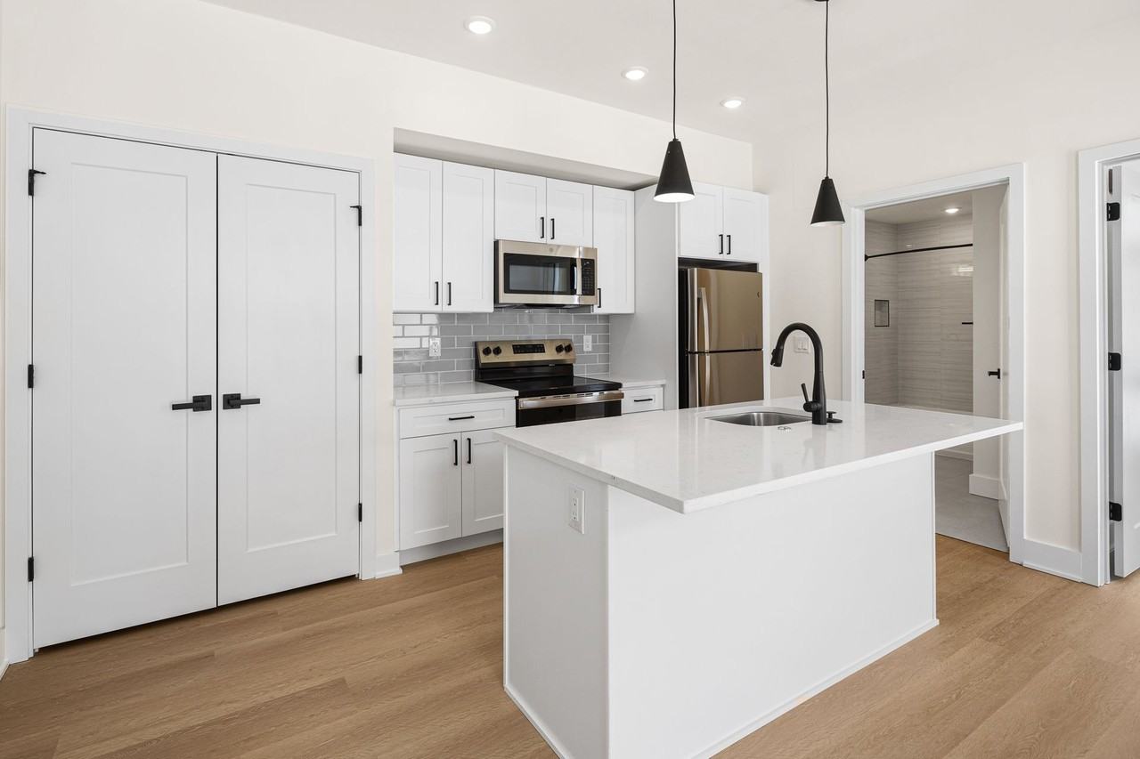 Welcome to Residence at North Park One - Photo 6 of 16