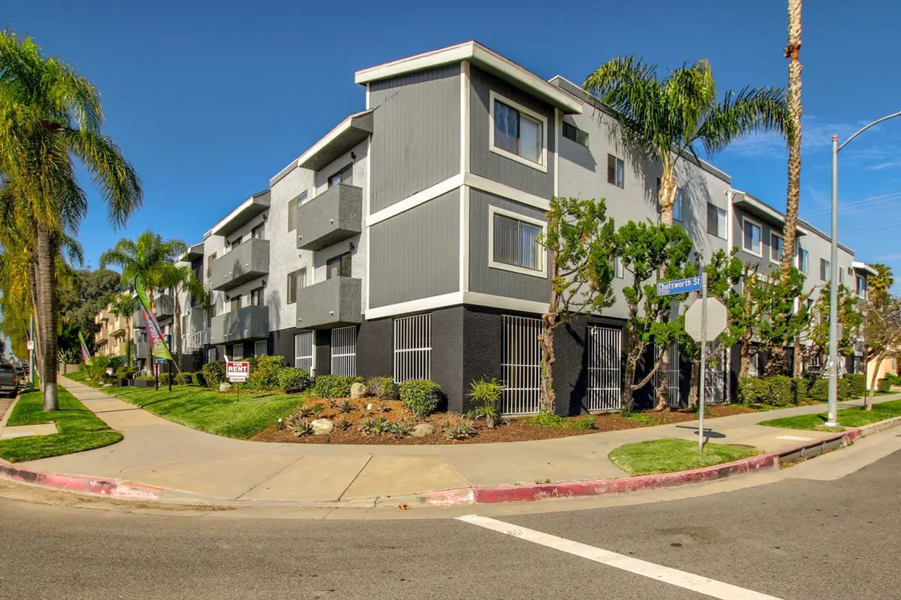 17211 Chatsworth Street - Photo 3 of 10