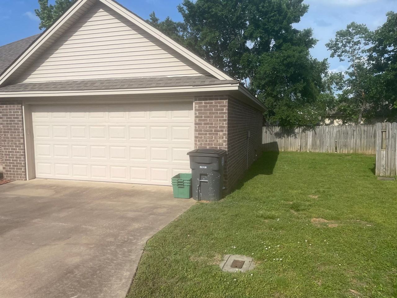 16 Garden Dr - Photo 2 of 3