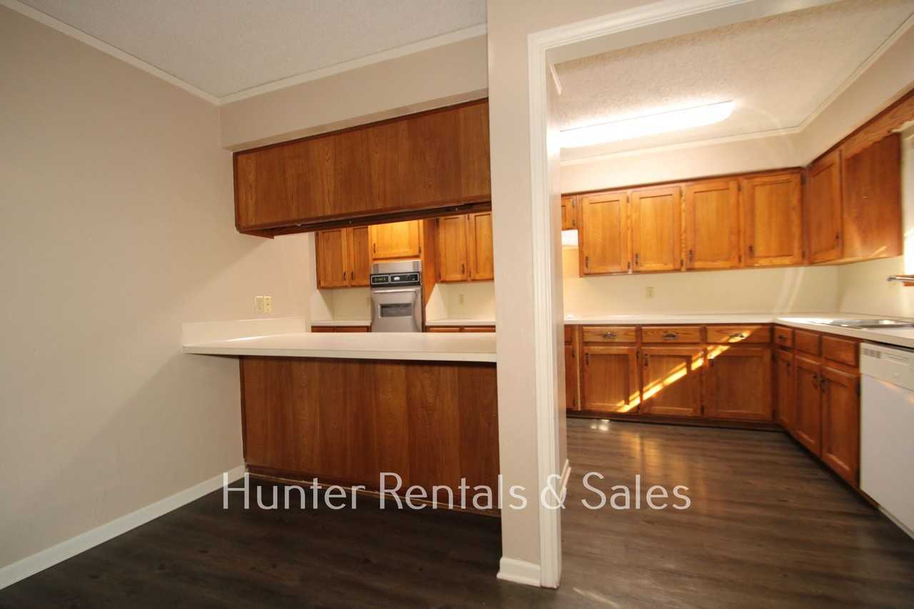 1705 Elk Trl - Photo 5 of 31