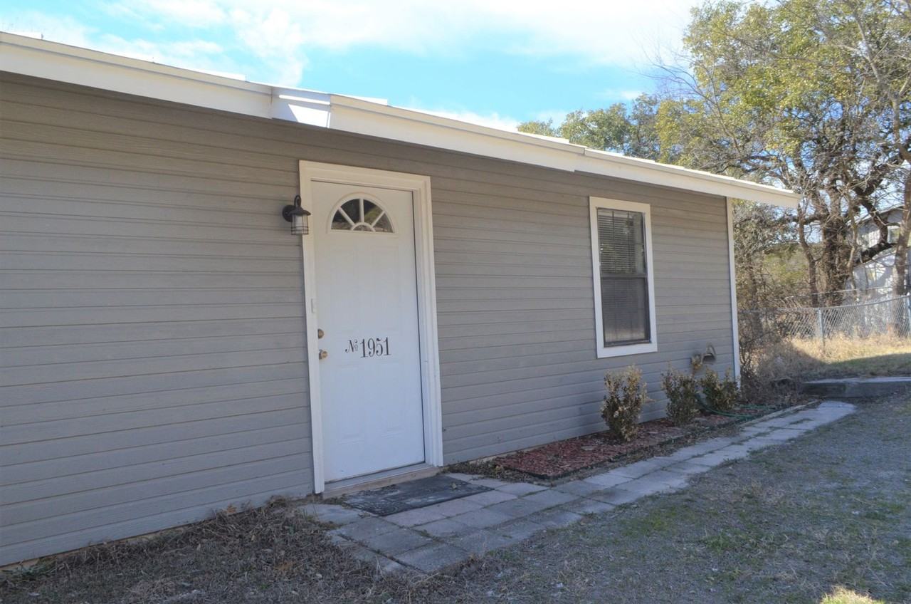 1951 Lightfoot Ln - Photo 2 of 18