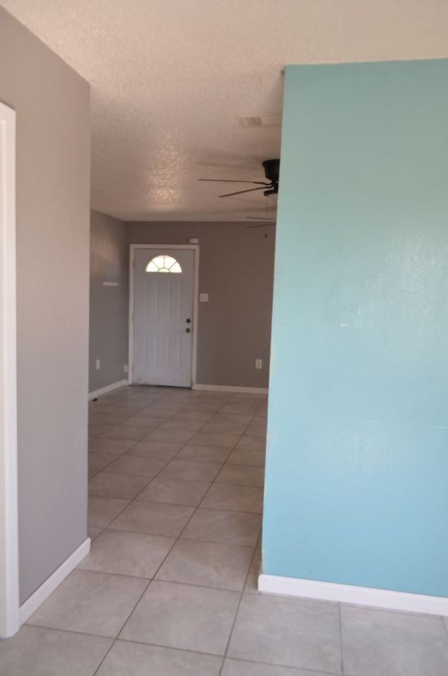 1951 Lightfoot Ln - Photo 7 of 18