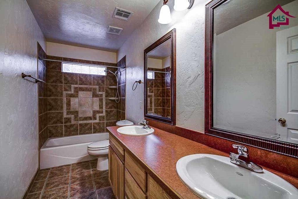 2585 Centennial St - Photo 7 of 19