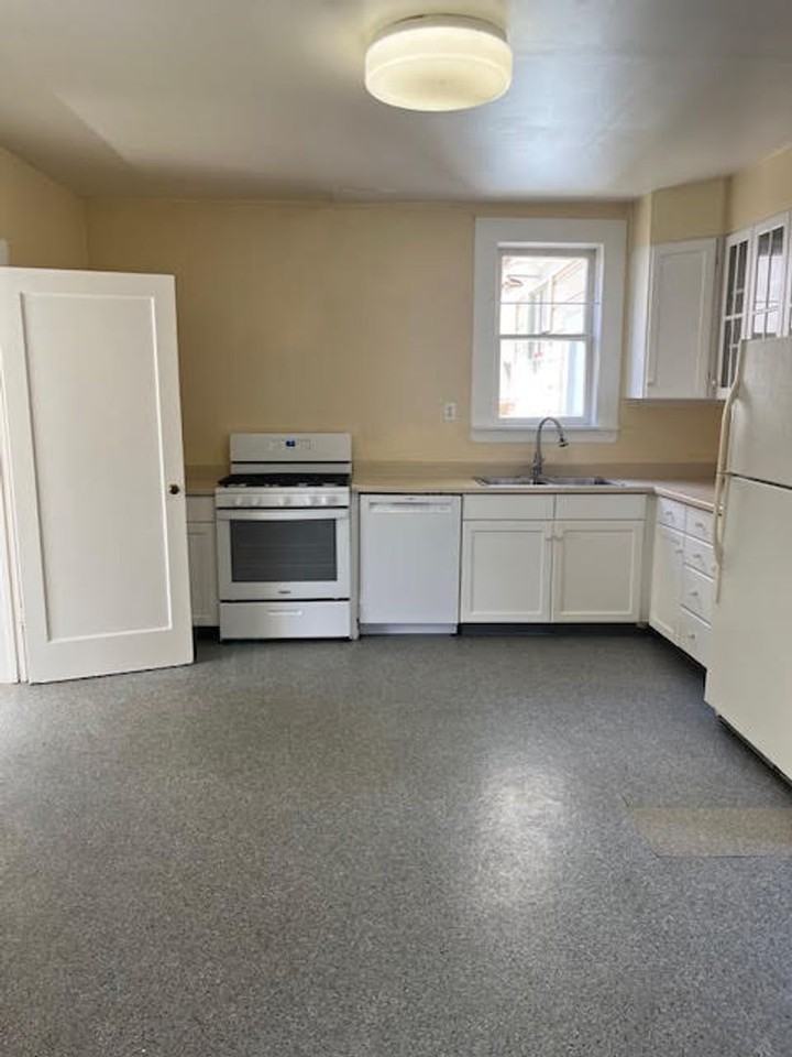 885 K St - Photo 5 of 9