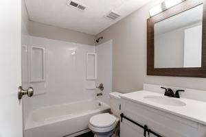 featured image of 718 Collins Ave