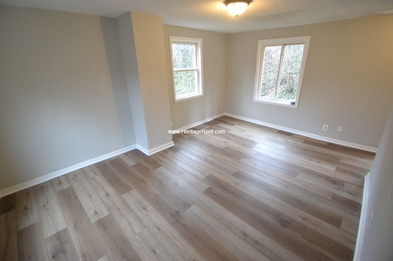 2041 Yoast Ave - Photo 2 of 9