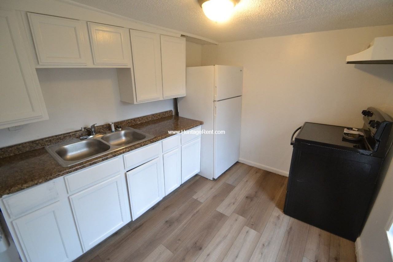 2041 Yoast Ave - Photo 4 of 9