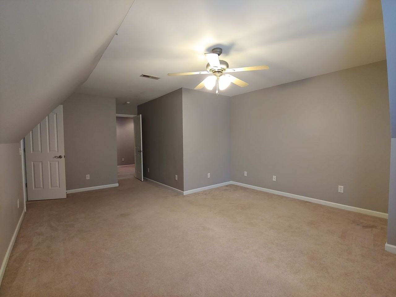 7873 Laurelton Dr - Photo 6 of 19