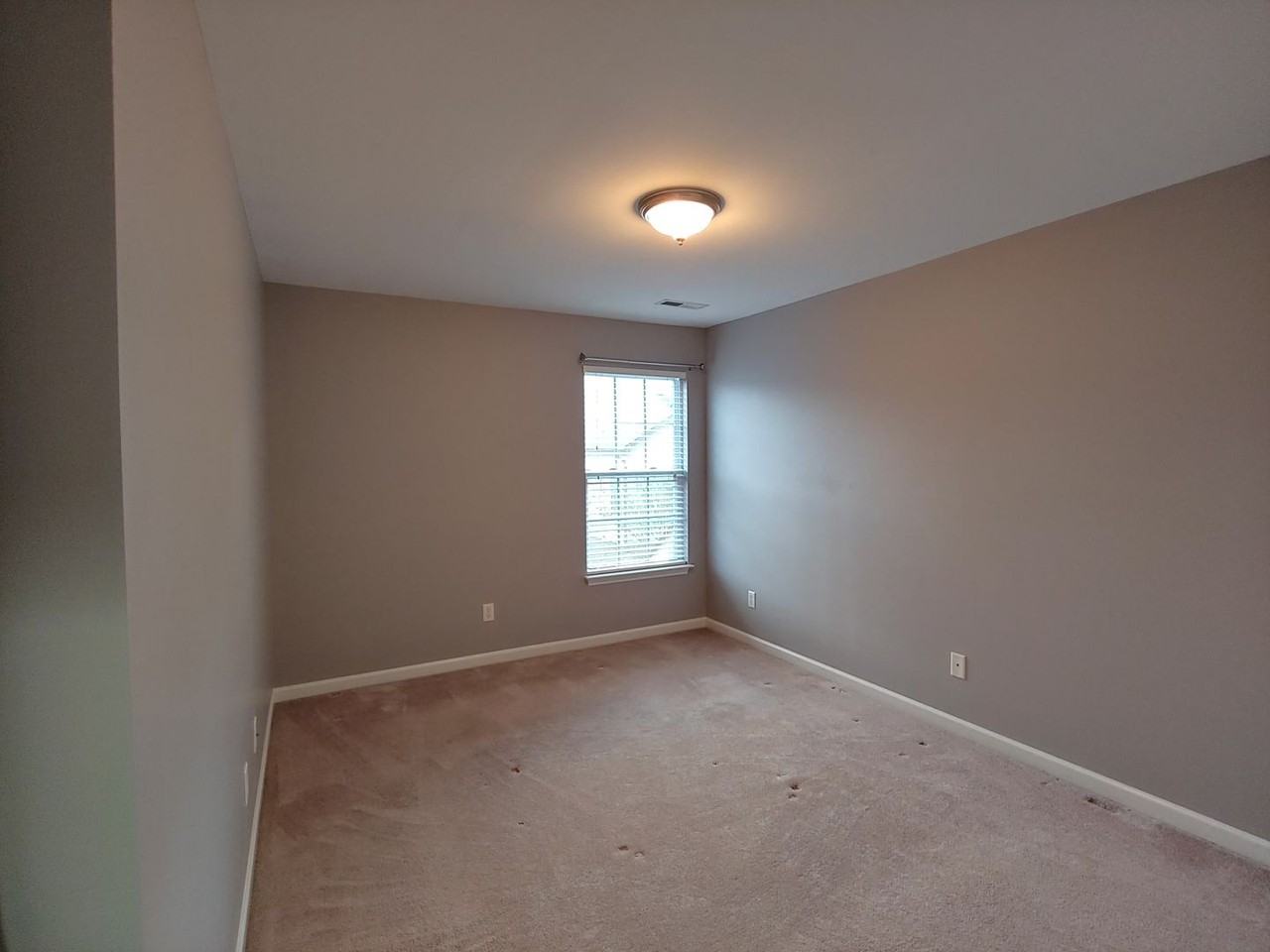 7873 Laurelton Dr - Photo 7 of 19