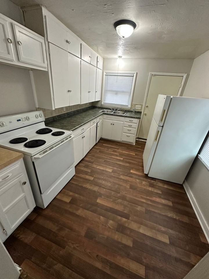 8705 E Smart Ave - Photo 2 of 6