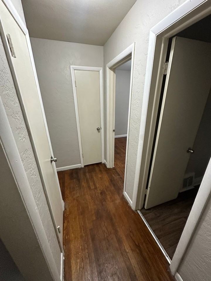 8705 E Smart Ave - Photo 5 of 6