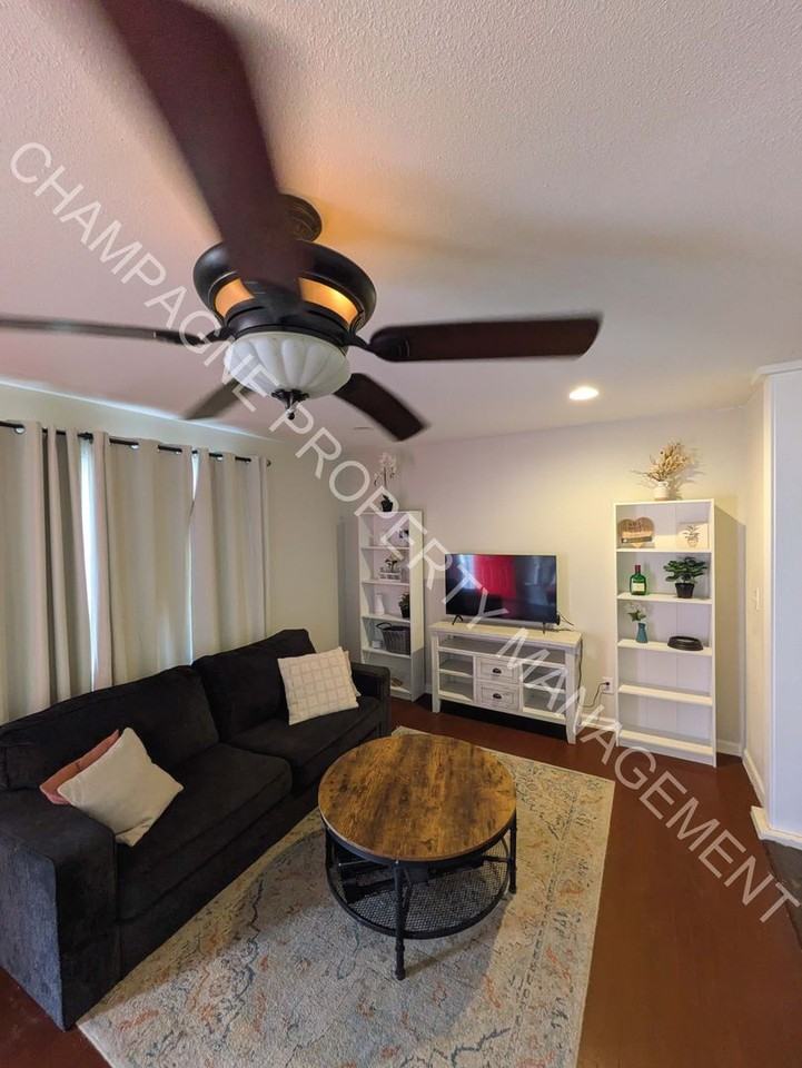 6409 E 110th St - Photo 3 of 23