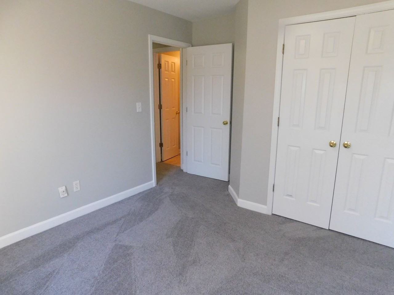 7618 Fallow Ln - Photo 4 of 23