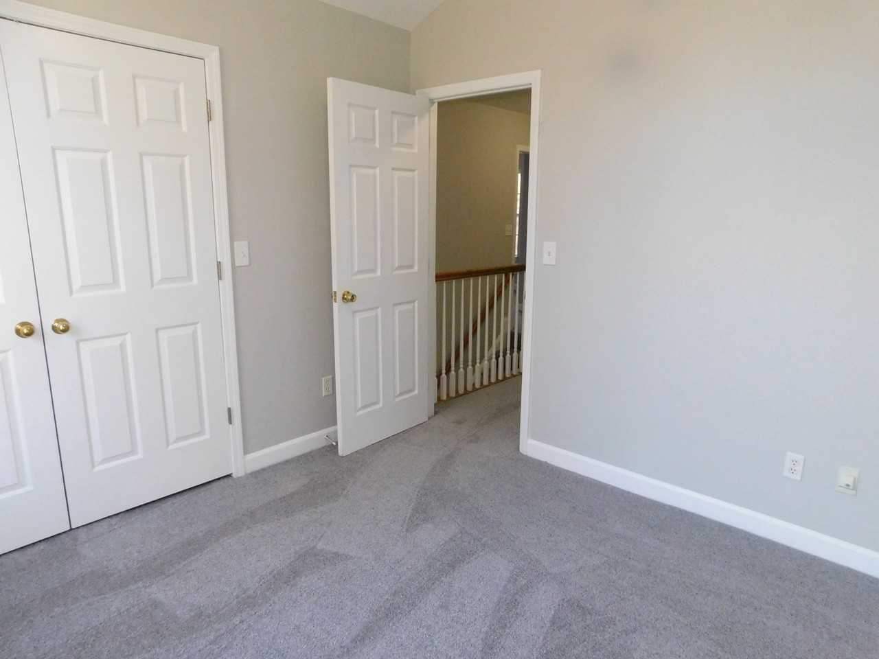 7618 Fallow Ln - Photo 7 of 23