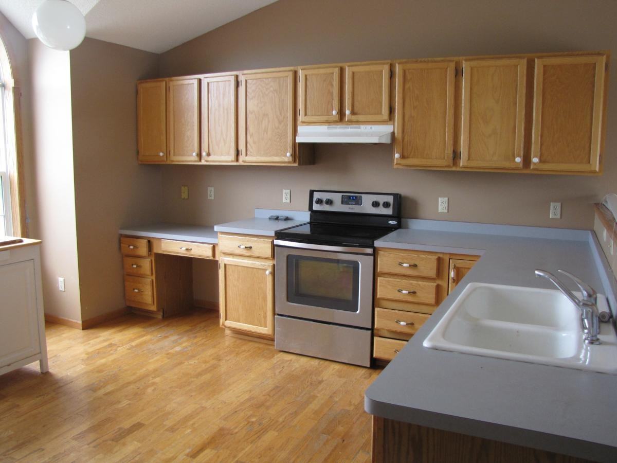 17508 Five Oaks Dr - Photo 2 of 7