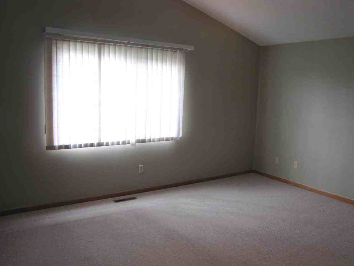 17508 Five Oaks Dr - Photo 5 of 7