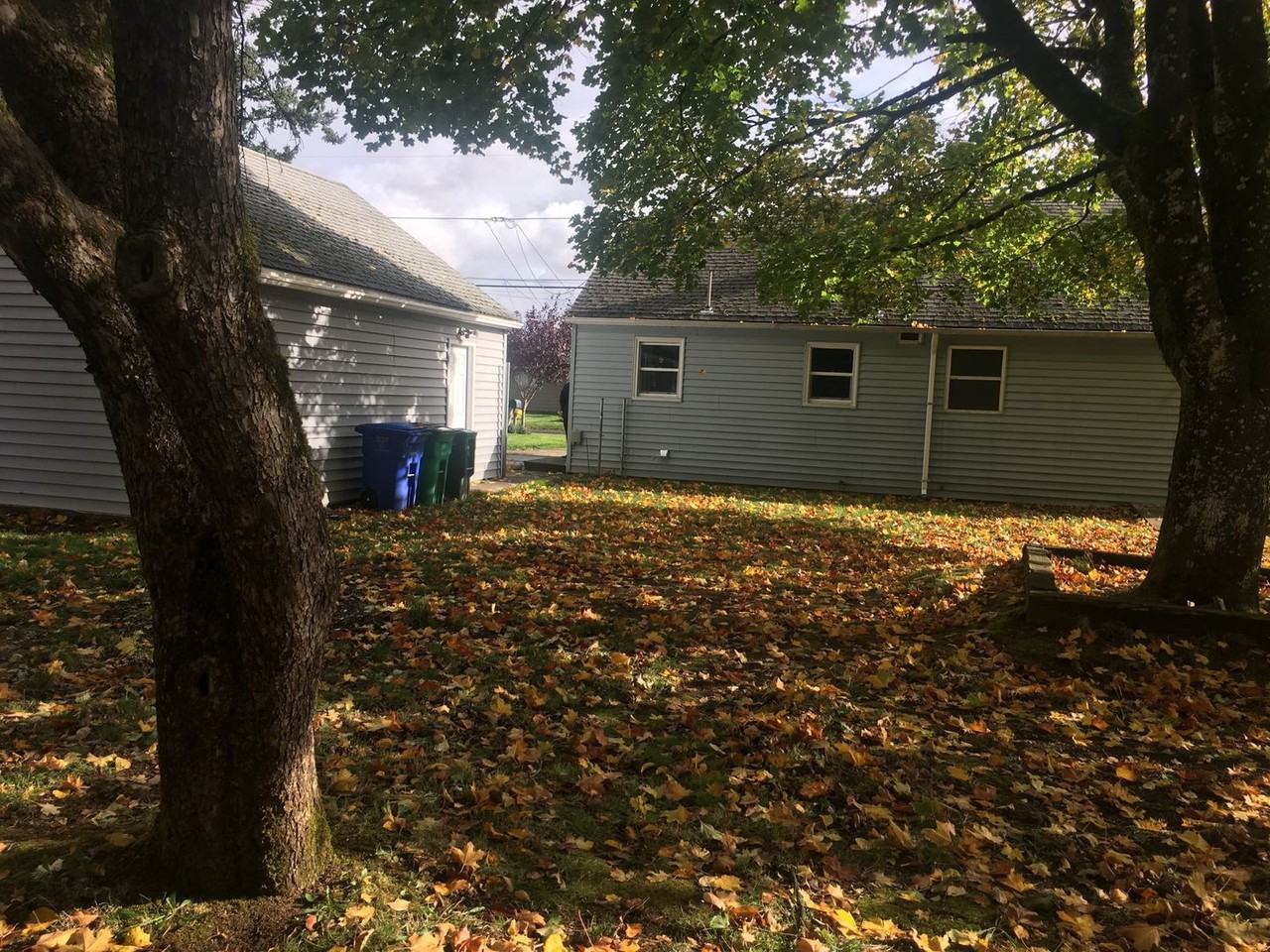 825 Se 141st Ave - Photo 6 of 27