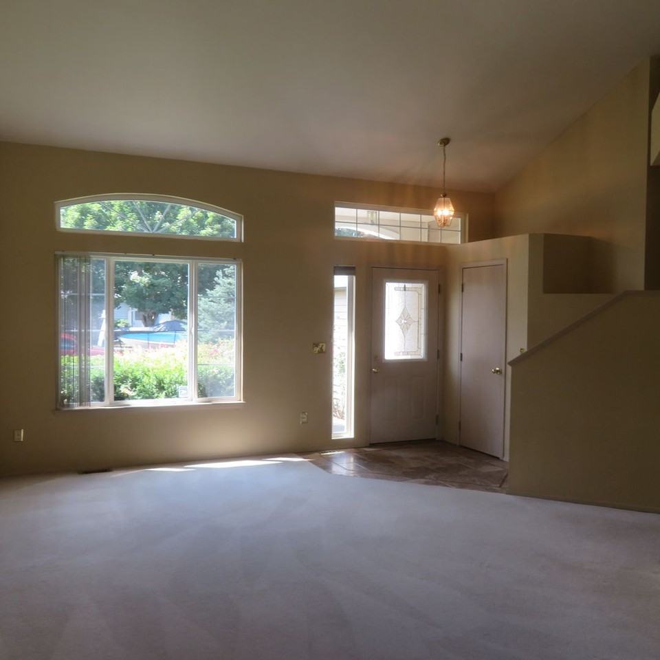 5610 Mount Baker St Se - Photo 3 of 13