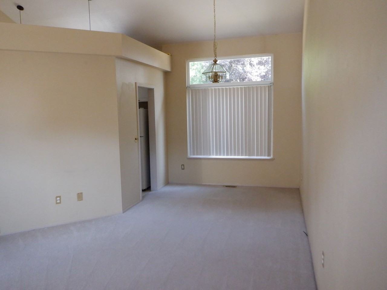 5610 Mount Baker St Se - Photo 4 of 13