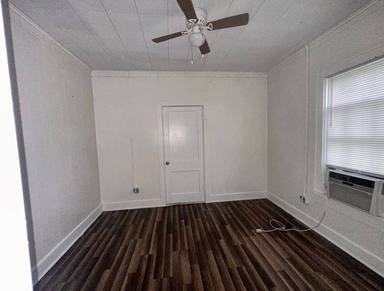210 N 10th St - Photo 5 of 21