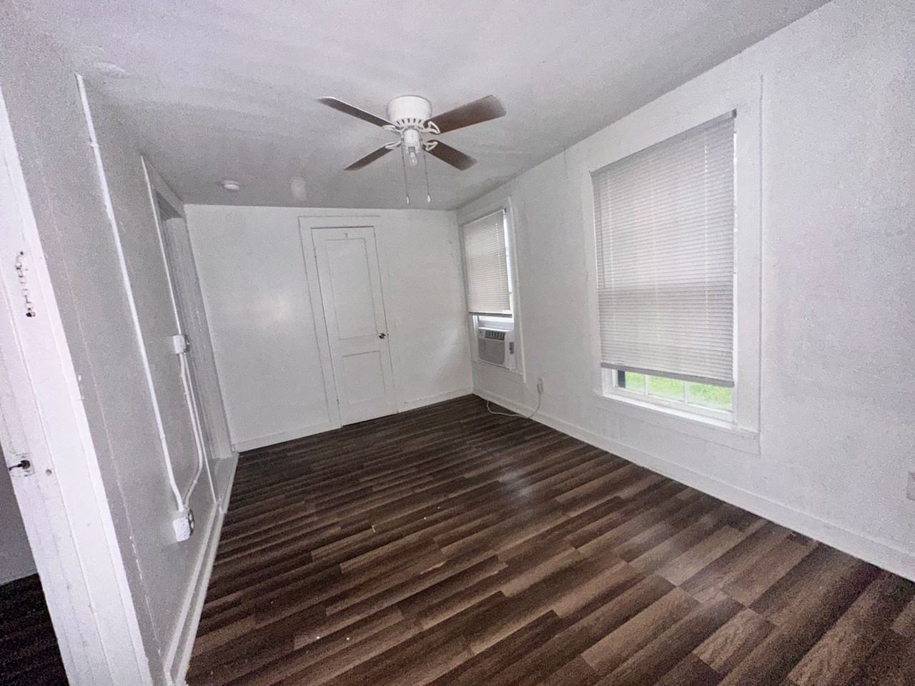 210 N 10th St - Photo 6 of 21
