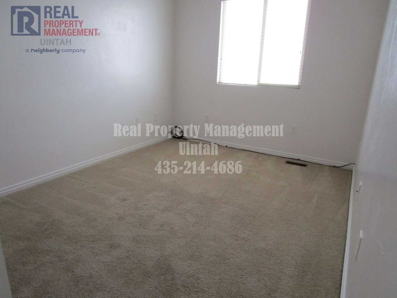 359 E 1220 S - Photo 7 of 9