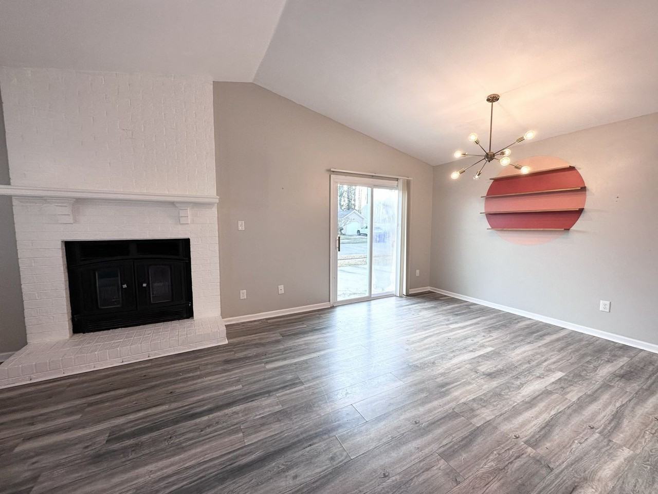 3001 Glastonbury Dr - Photo 7 of 22