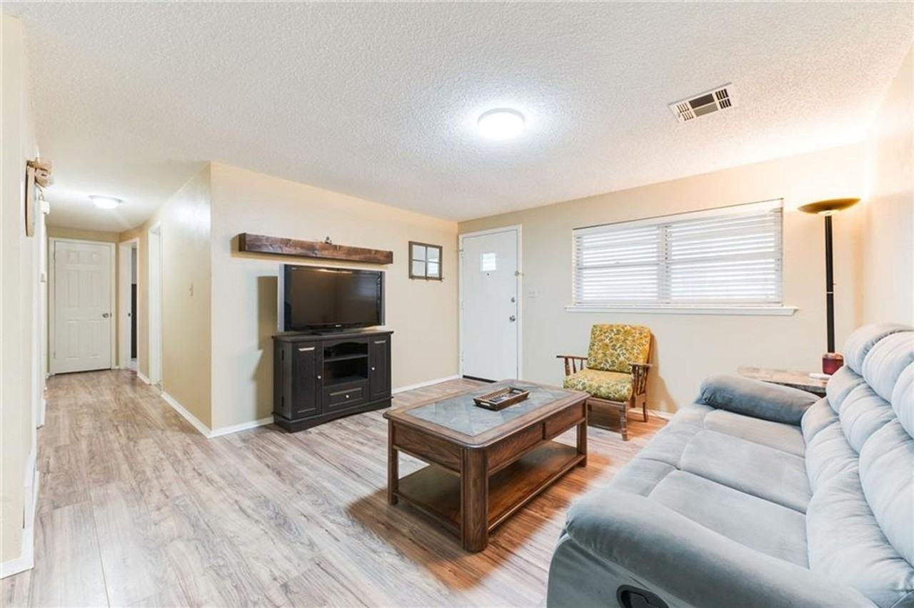 3712 N Markwell Ave - Photo 2 of 30