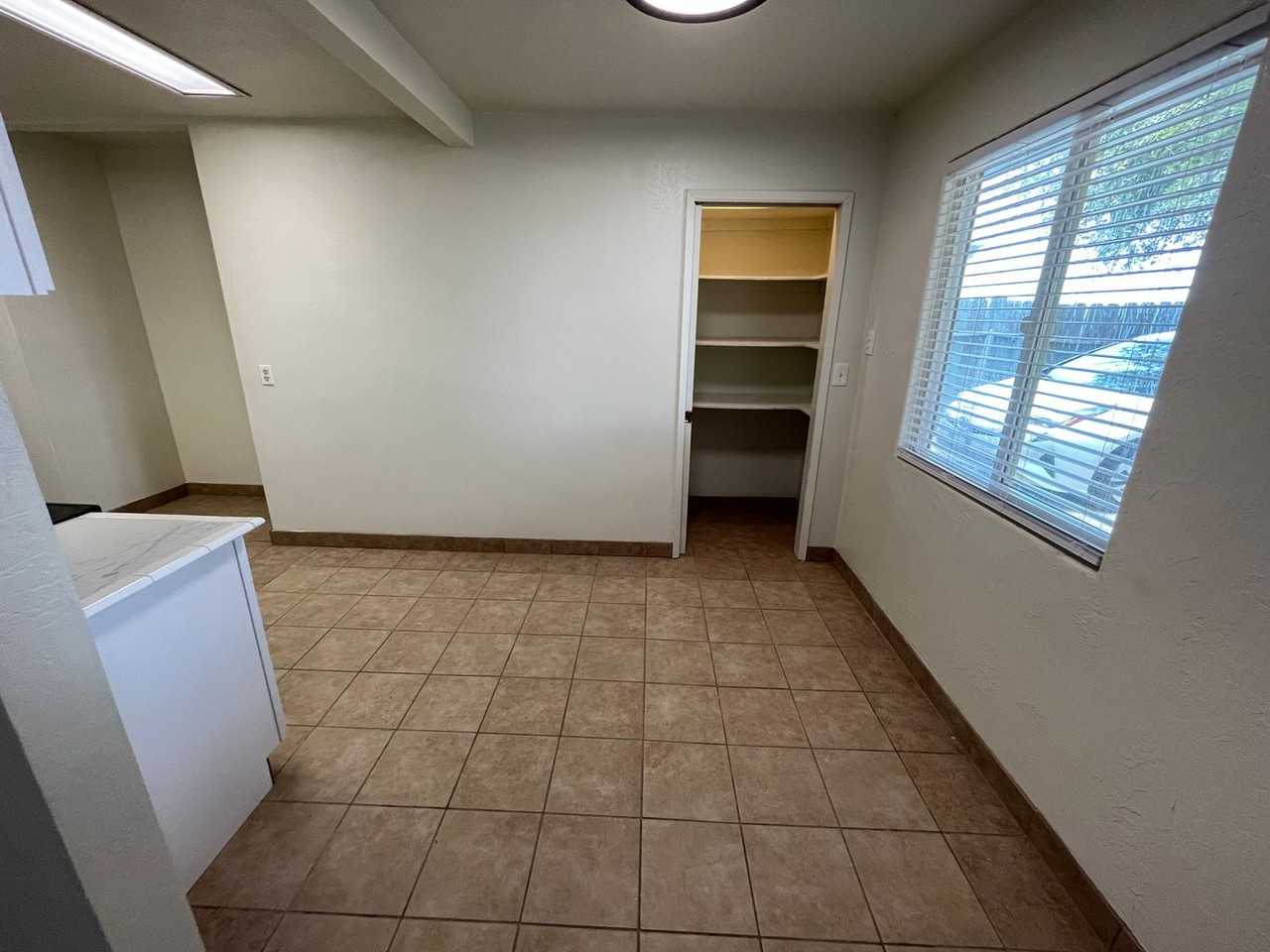 12975 Houston Ave - Photo 3 of 16