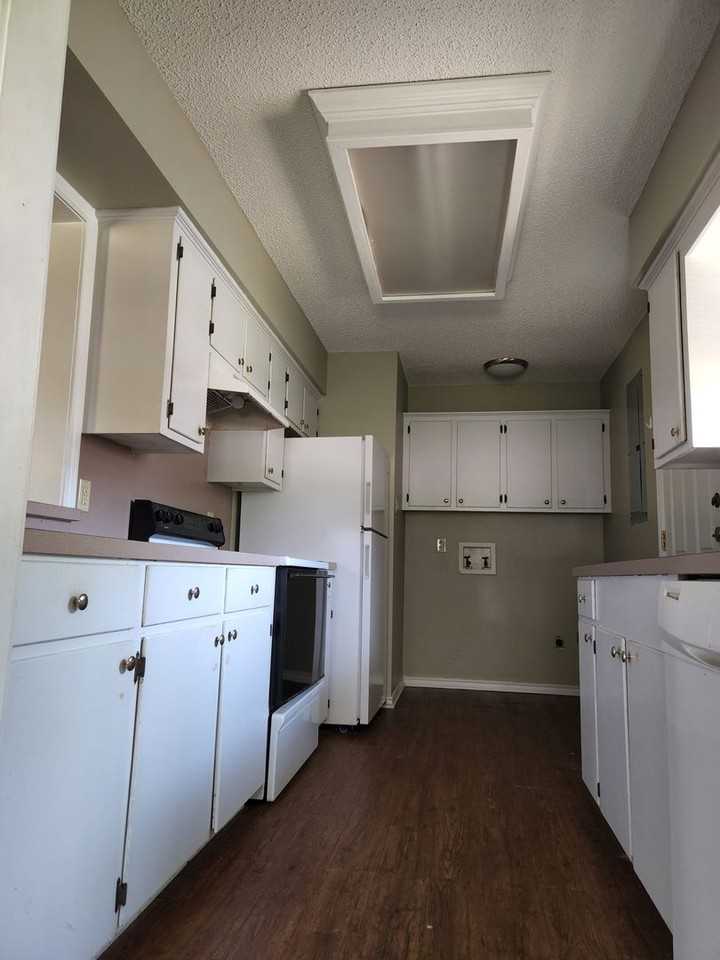 3712 Bluff Oak St - Photo 4 of 21