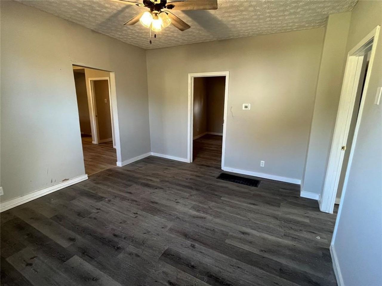 822 N Wolfe St - Photo 7 of 17