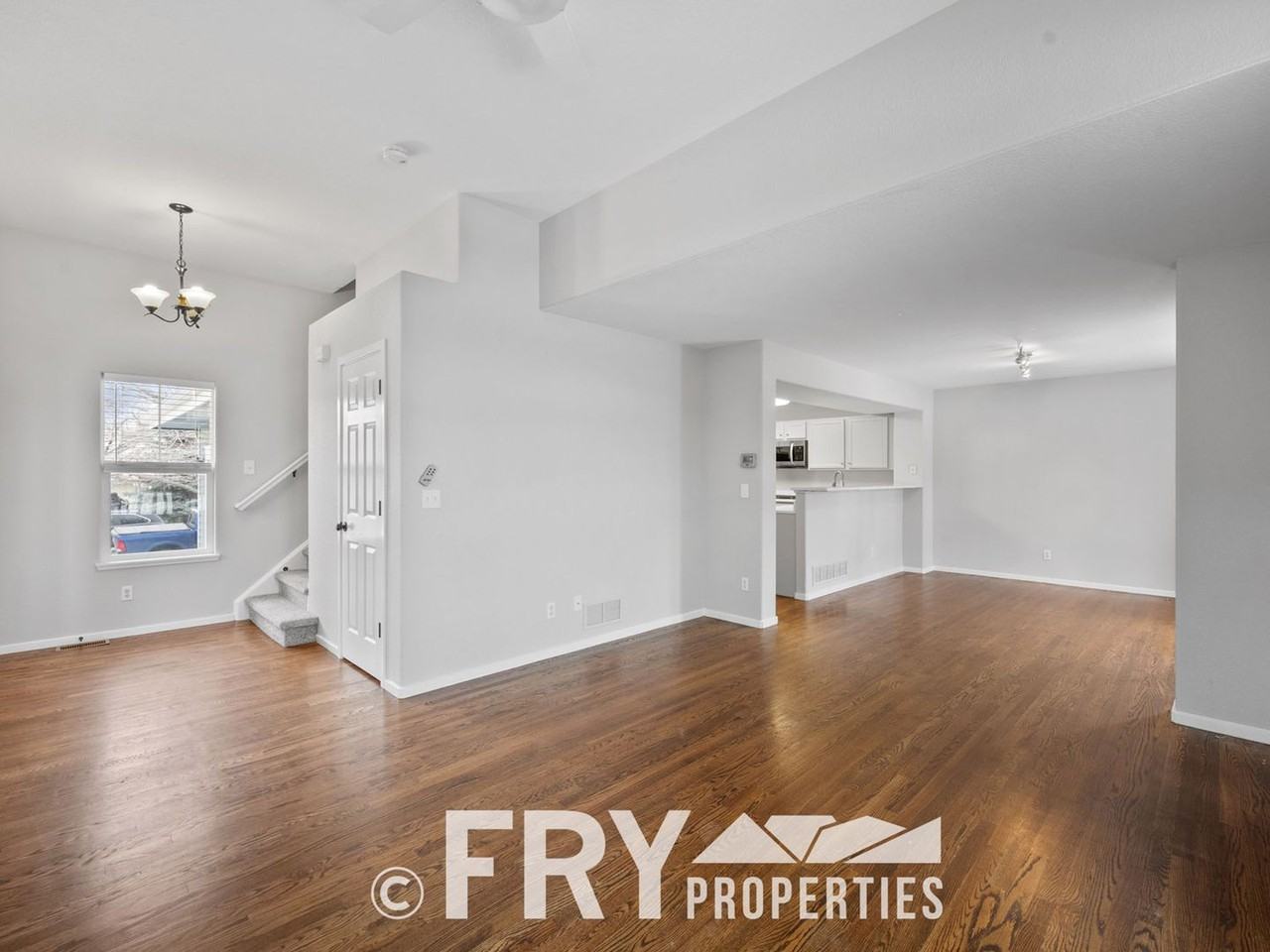 805 Union St - Photo 5 of 20