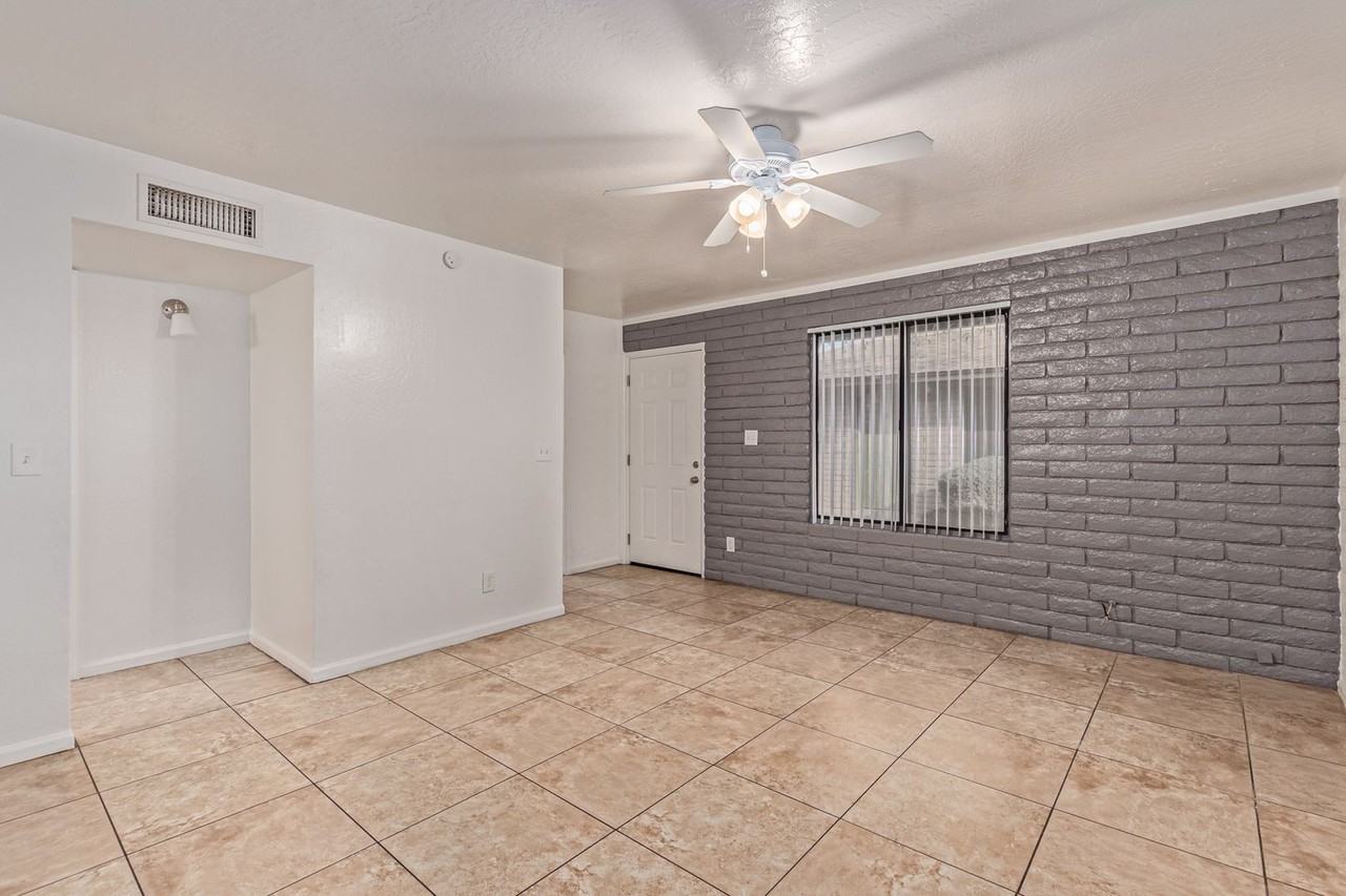 Garden-Style Living in Arcadia Lite | Move-In Specials Available - Photo 5 of 47