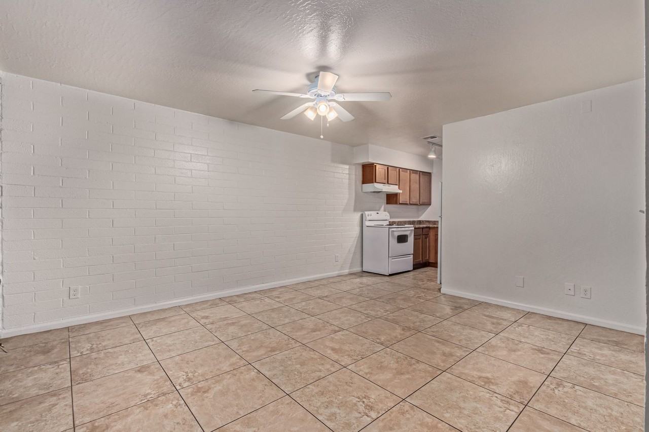 Garden-Style Living in Arcadia Lite | Move-In Specials Available - Photo 6 of 47