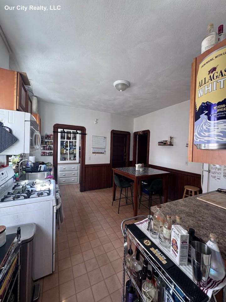 Aberdeen Rd #2 - Photo 2 of 21