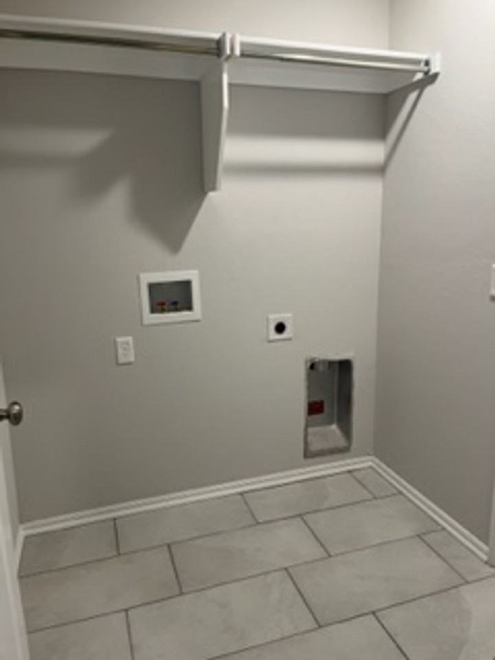 1207 Tortoise Wood Rd - Photo 2 of 14