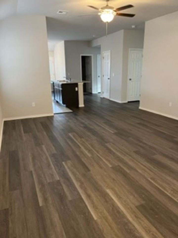 1207 Tortoise Wood Rd - Photo 3 of 14