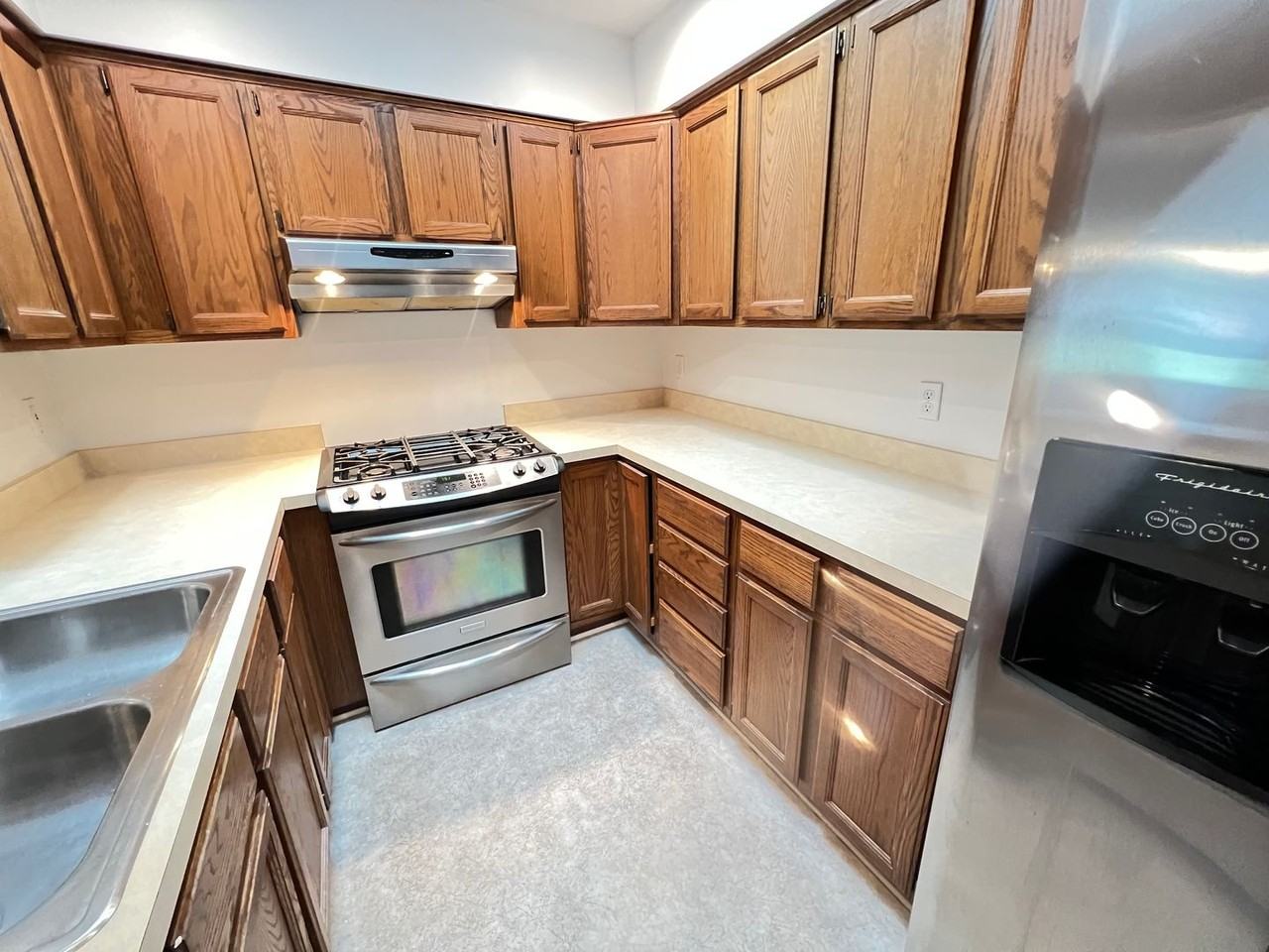 1283 Branchlands Dr - Photo 6 of 36